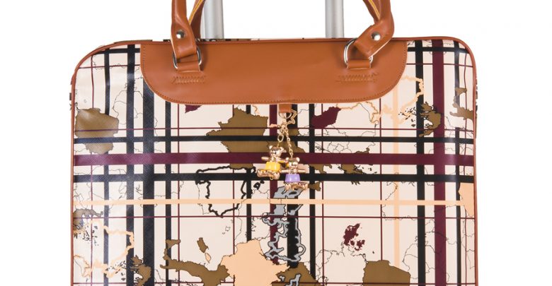 عروض جولي شيك على شنط سفر suitcase